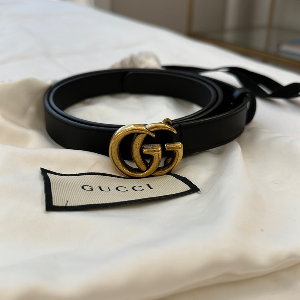 Gucci Double G Thin Leather Belt